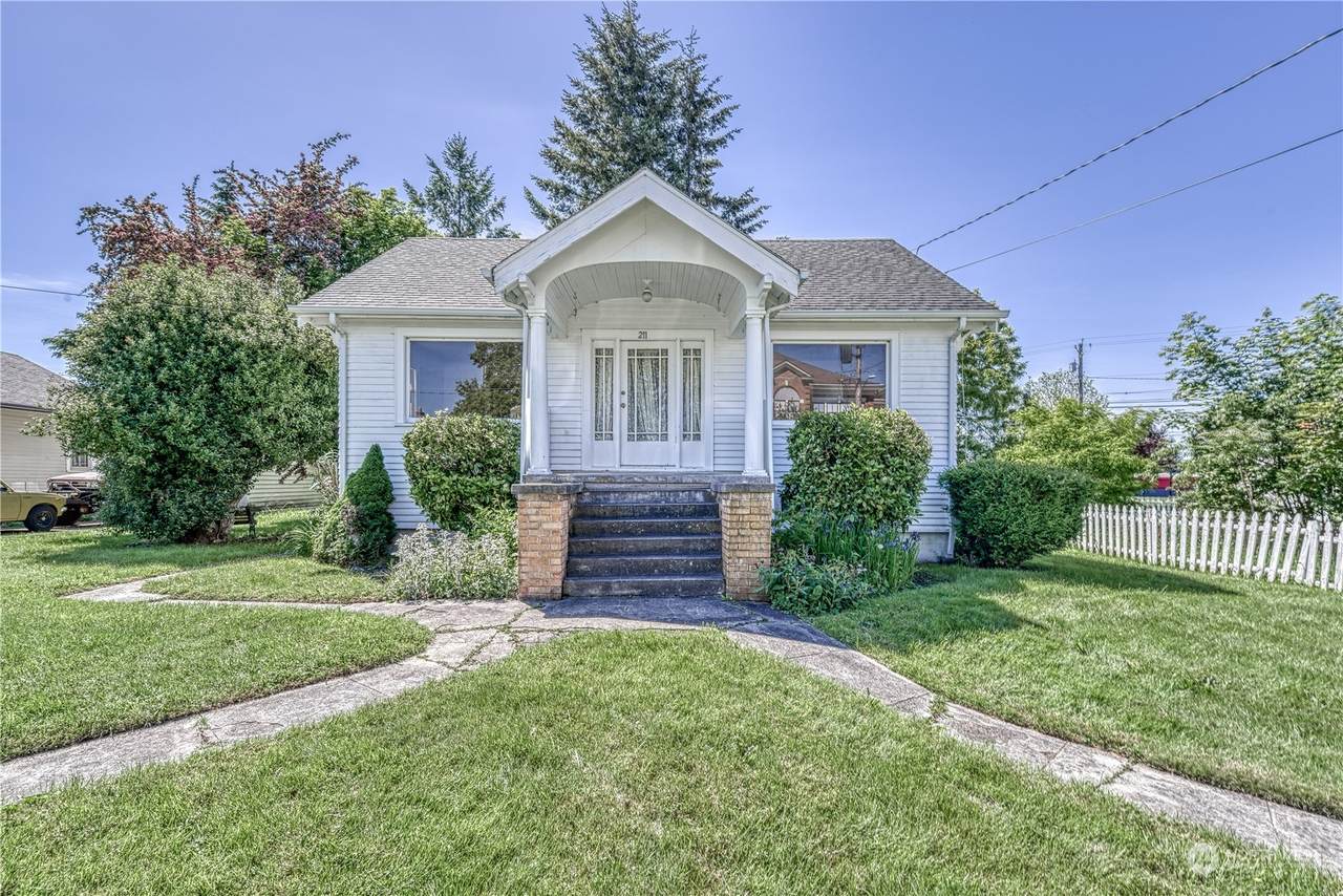 211 A Street - Photo 1