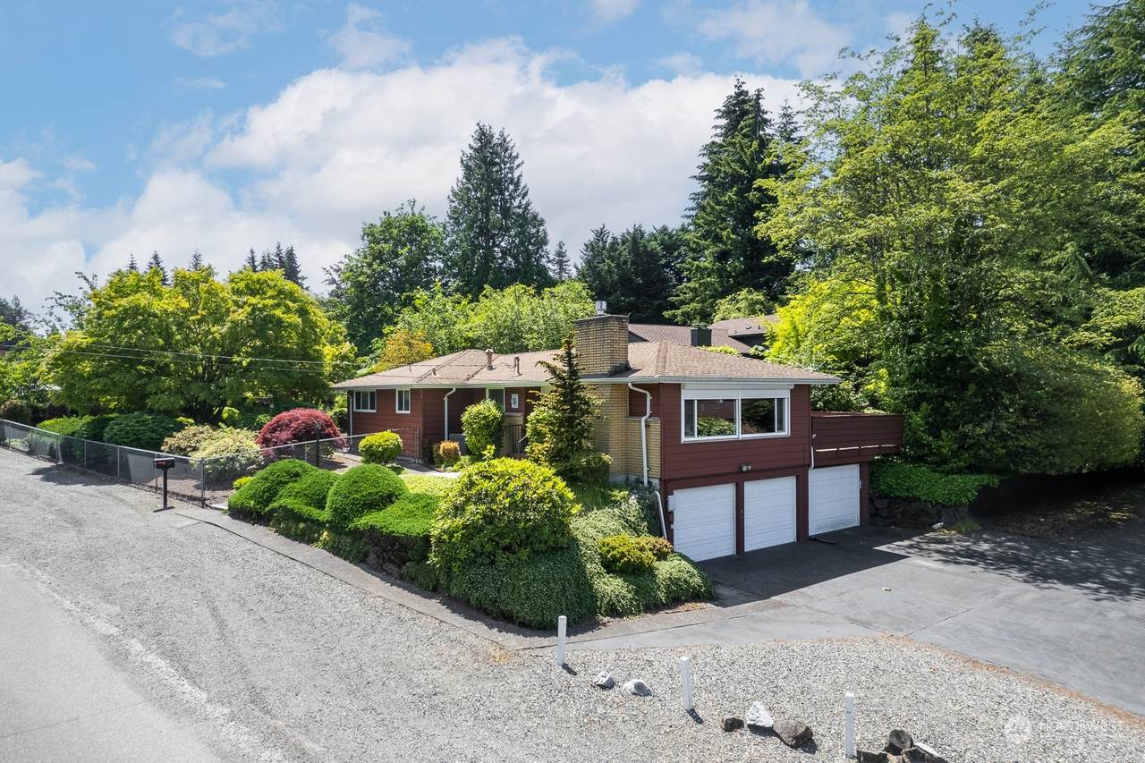 607 Woodland Way - Photo 1