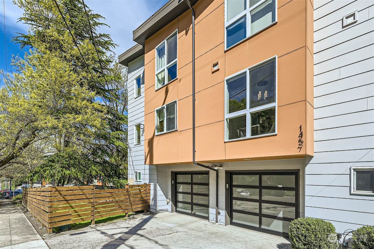 1457 Columbian Way - Photo 1