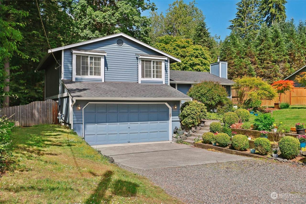 9420 Goodman Avenue - Photo 1