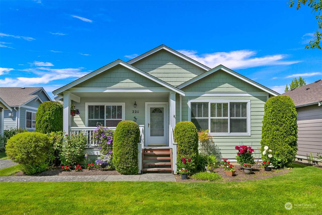 2211 Goldenrod Street - Photo 1