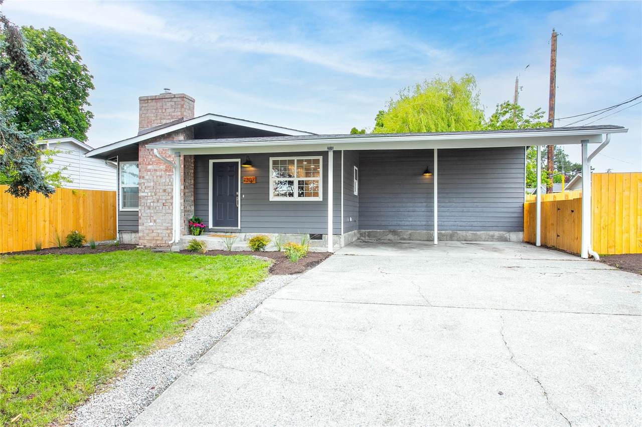 1307 Carolina Street - Photo 1