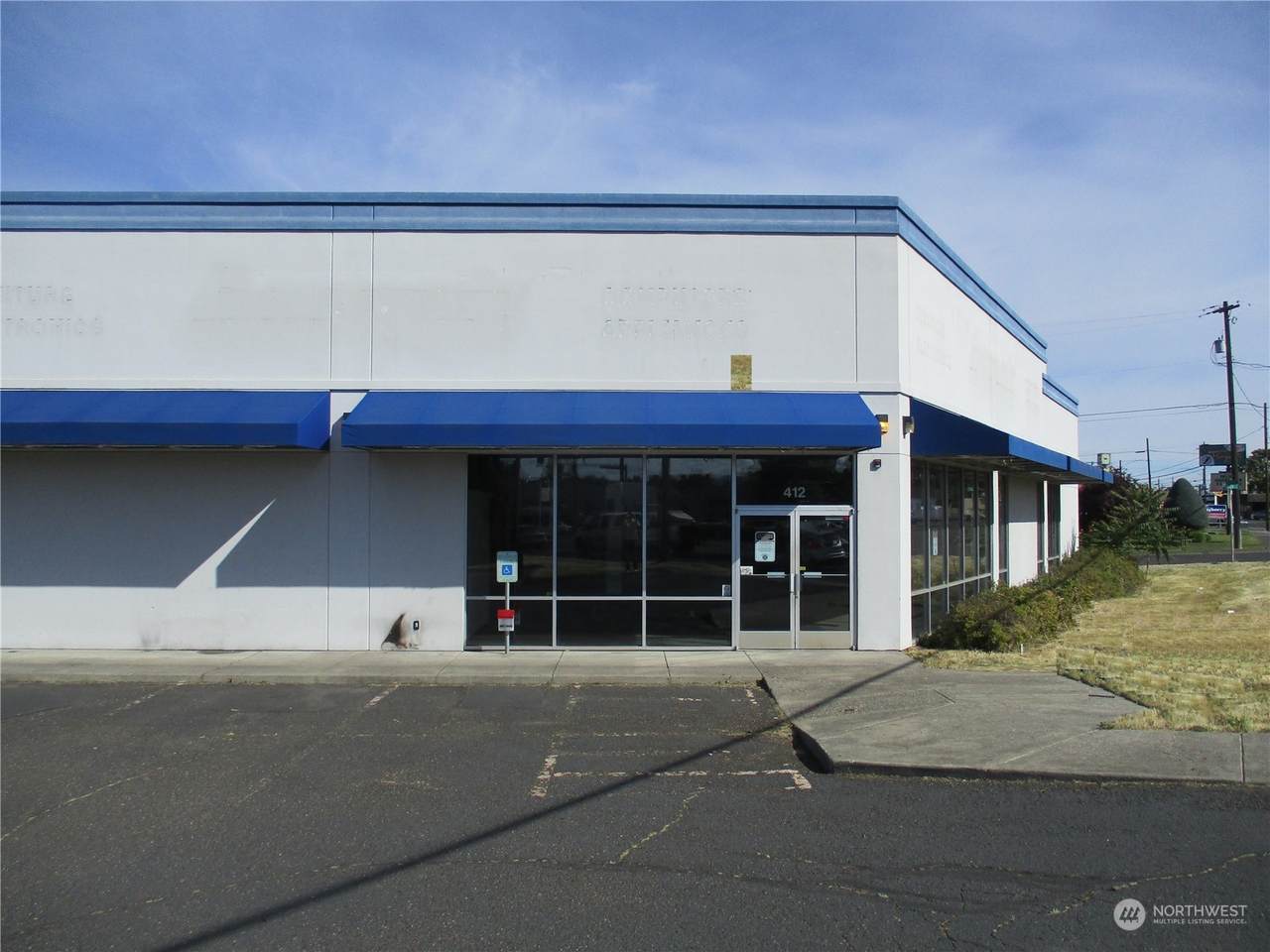 412 9th Avenue - Photo 1