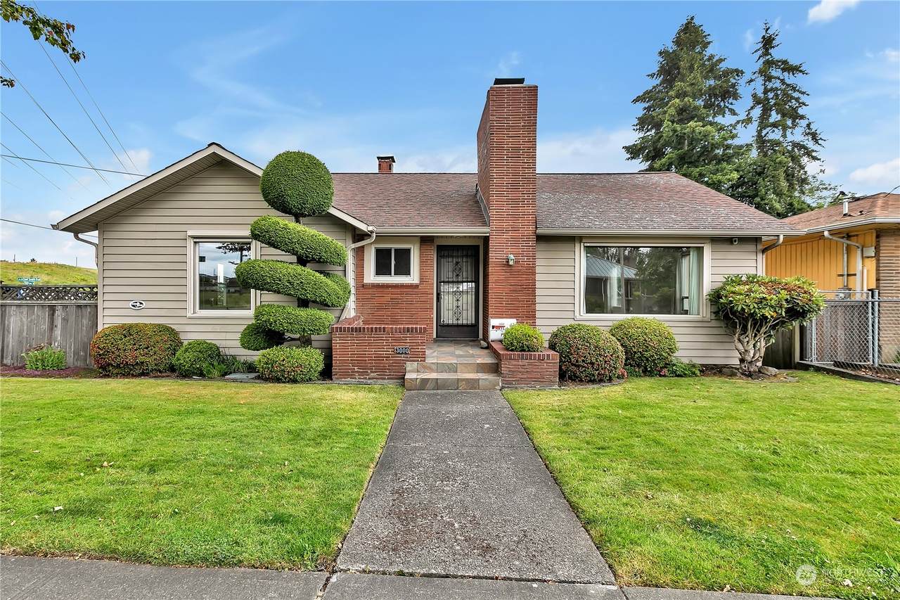 3000 Graham Street - Photo 1