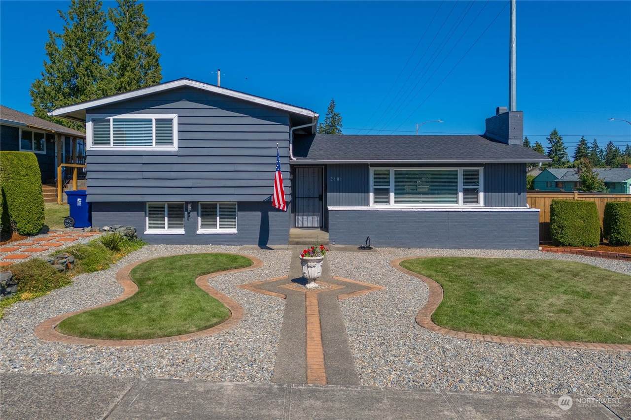 2101 Shirley Street - Photo 1