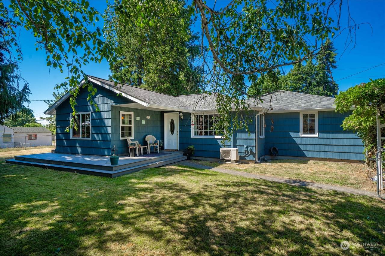 4219 12th Street - Photo 1