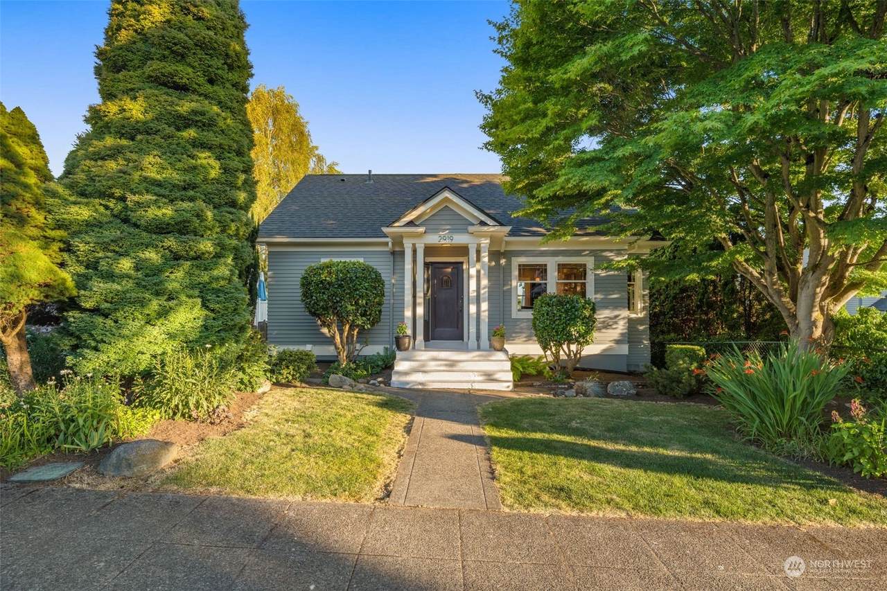 2919 Hayes Street - Photo 1
