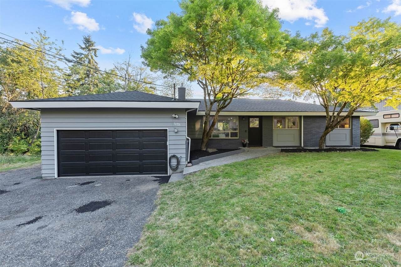 16926 17th Avenue - Photo 1