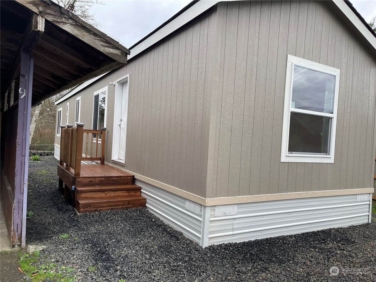 1816 Melbourne Street - Photo 1