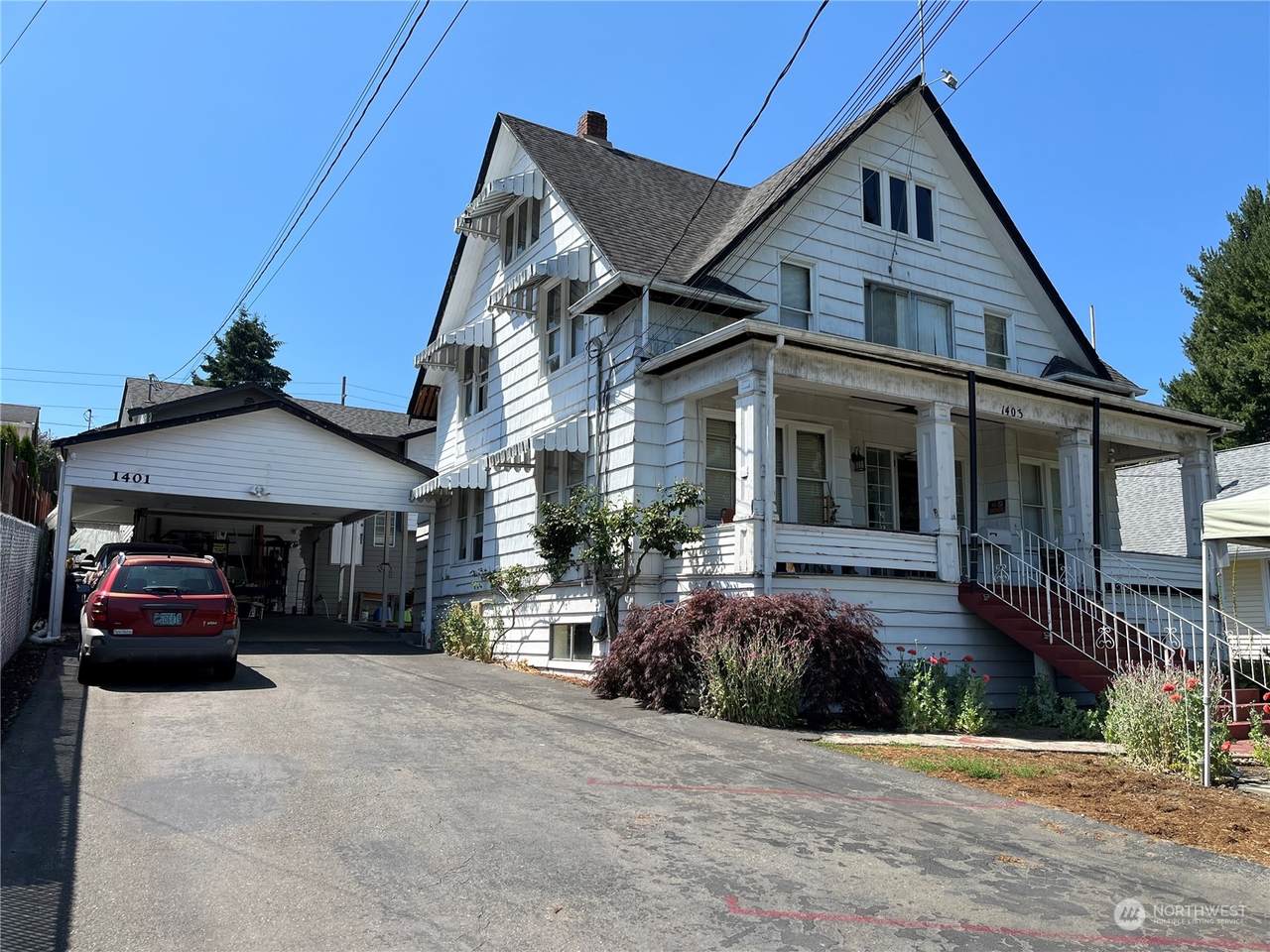 1401 Park Ave - Photo 1