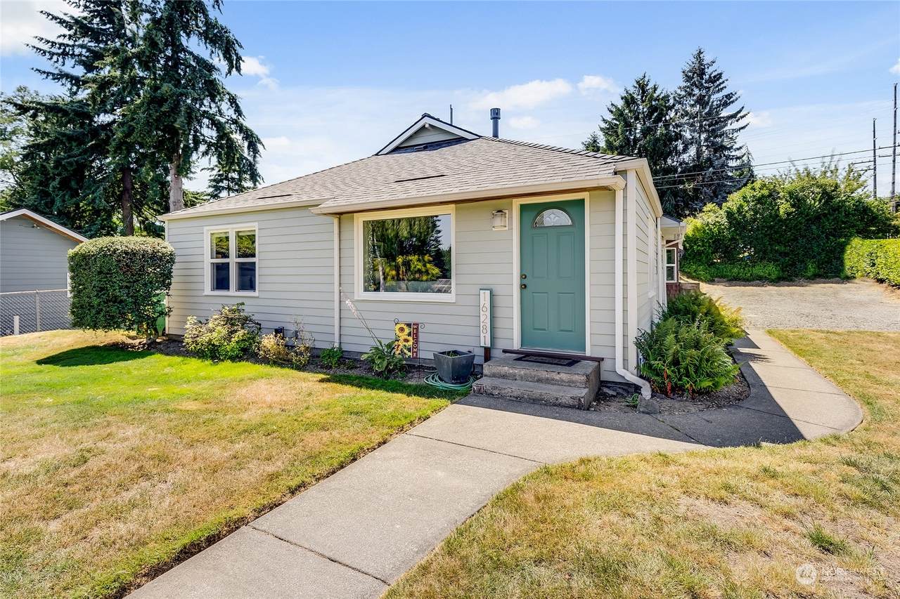 16281 9th Avenue - Photo 1