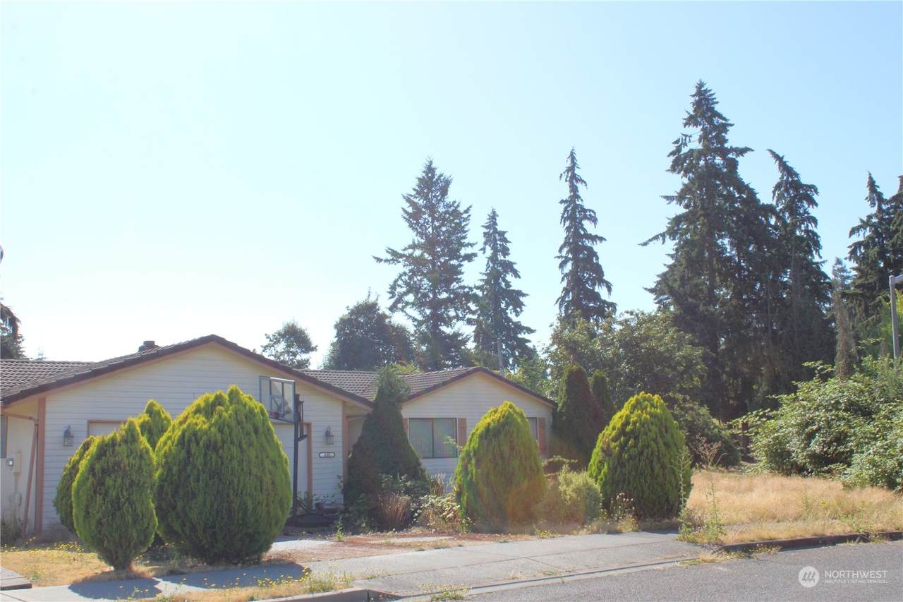 835 22nd Street - Photo 1