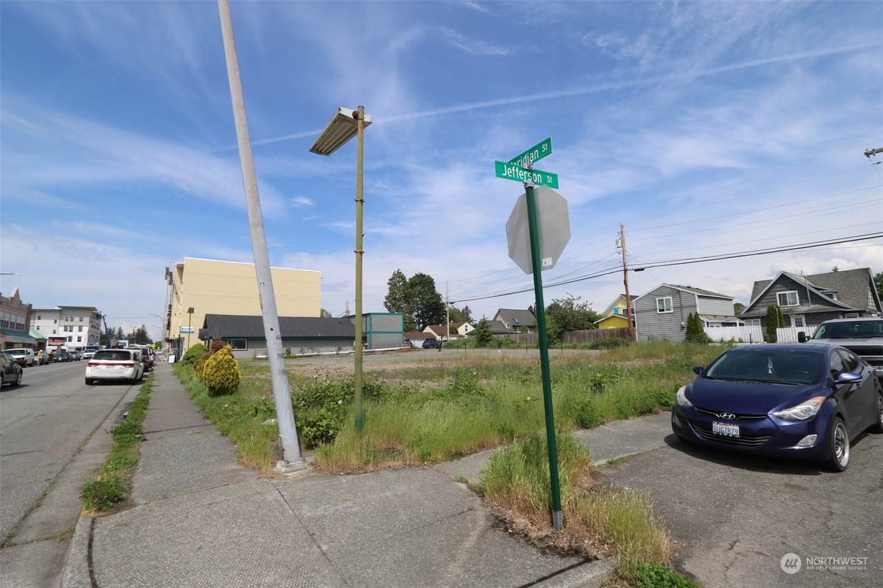 2500 Meridian Street - Photo 1