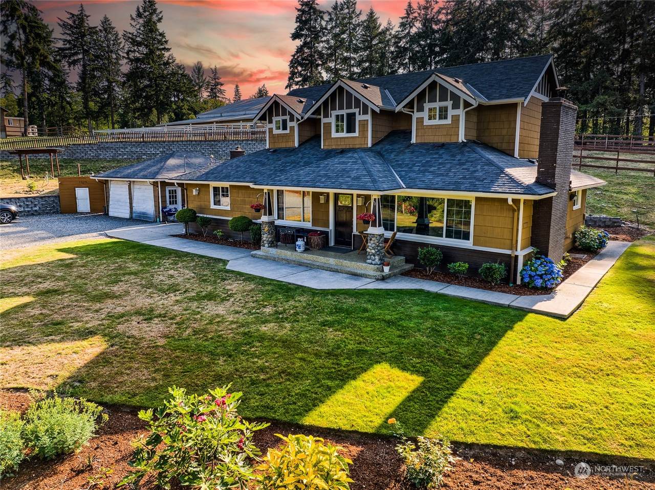 18812 4th Street - Photo 1