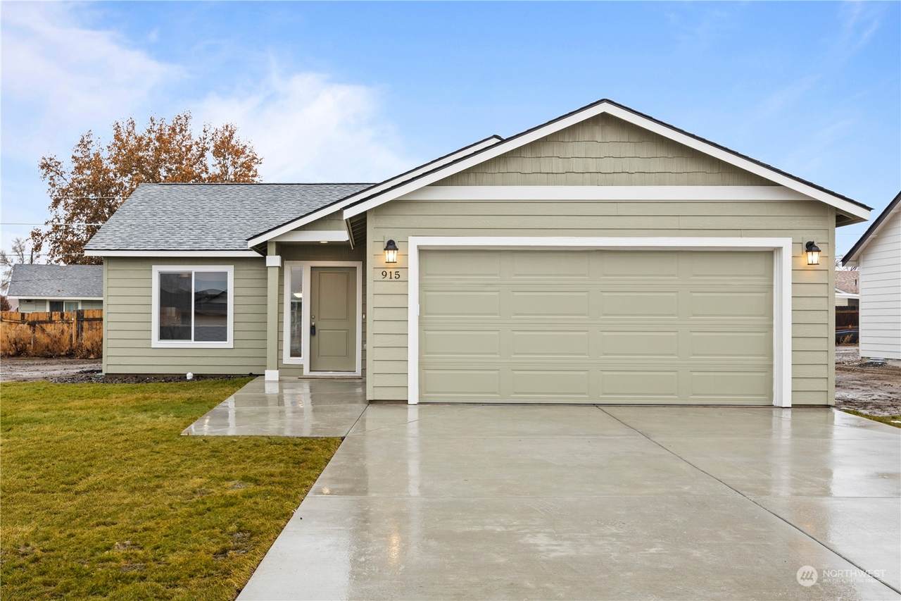 212 Rattray Drive - Photo 1