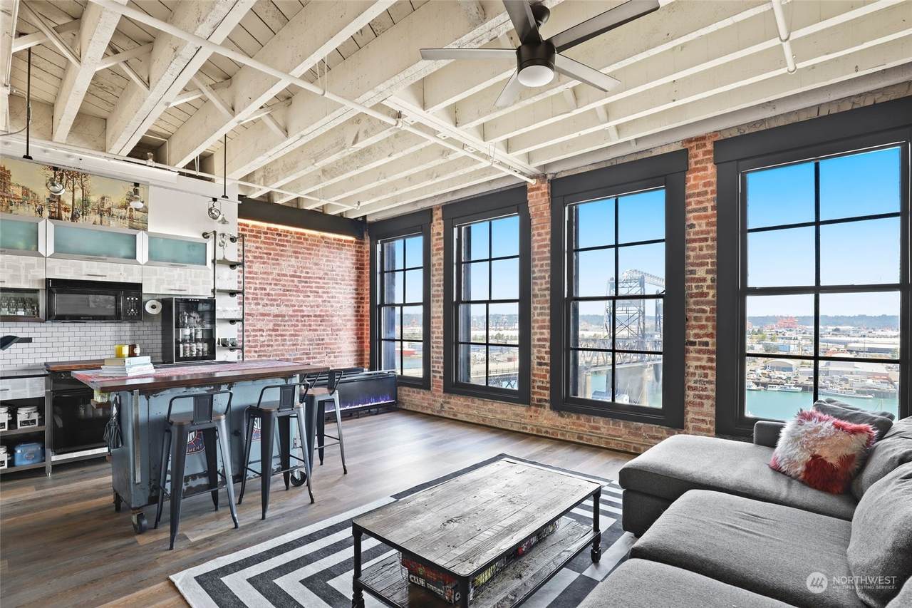 1120 Cliff Avenue - Photo 1