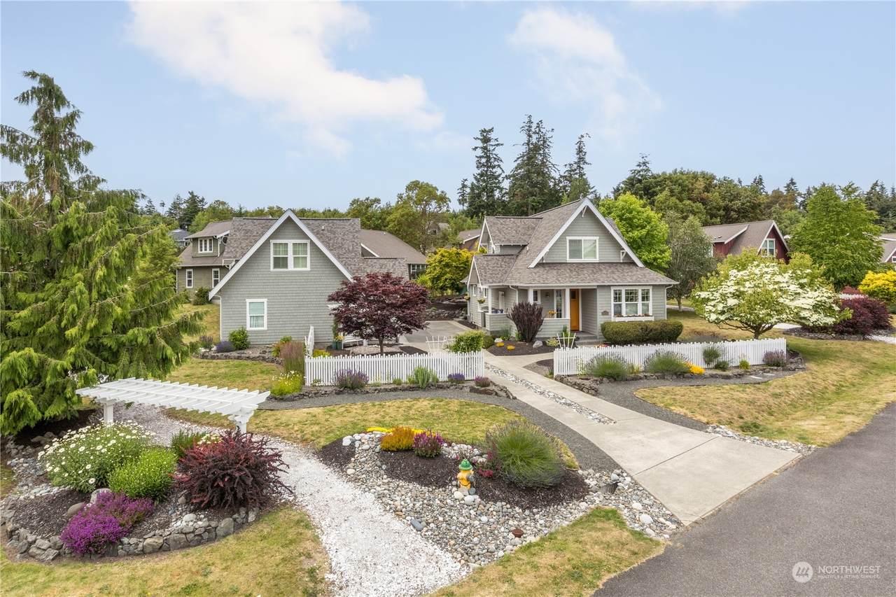 141 Stromberg Avenue - Photo 1