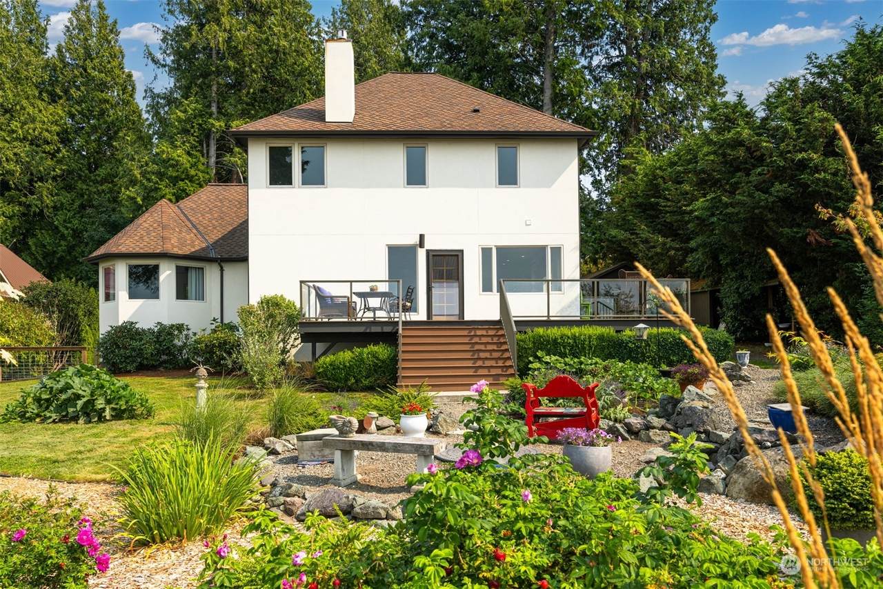 2955 Leeward - Photo 1