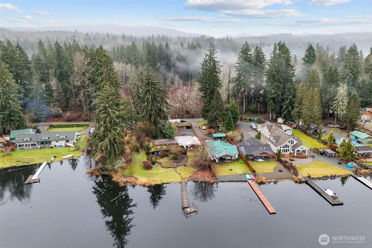 32524 Benbow Drive - Photo 1