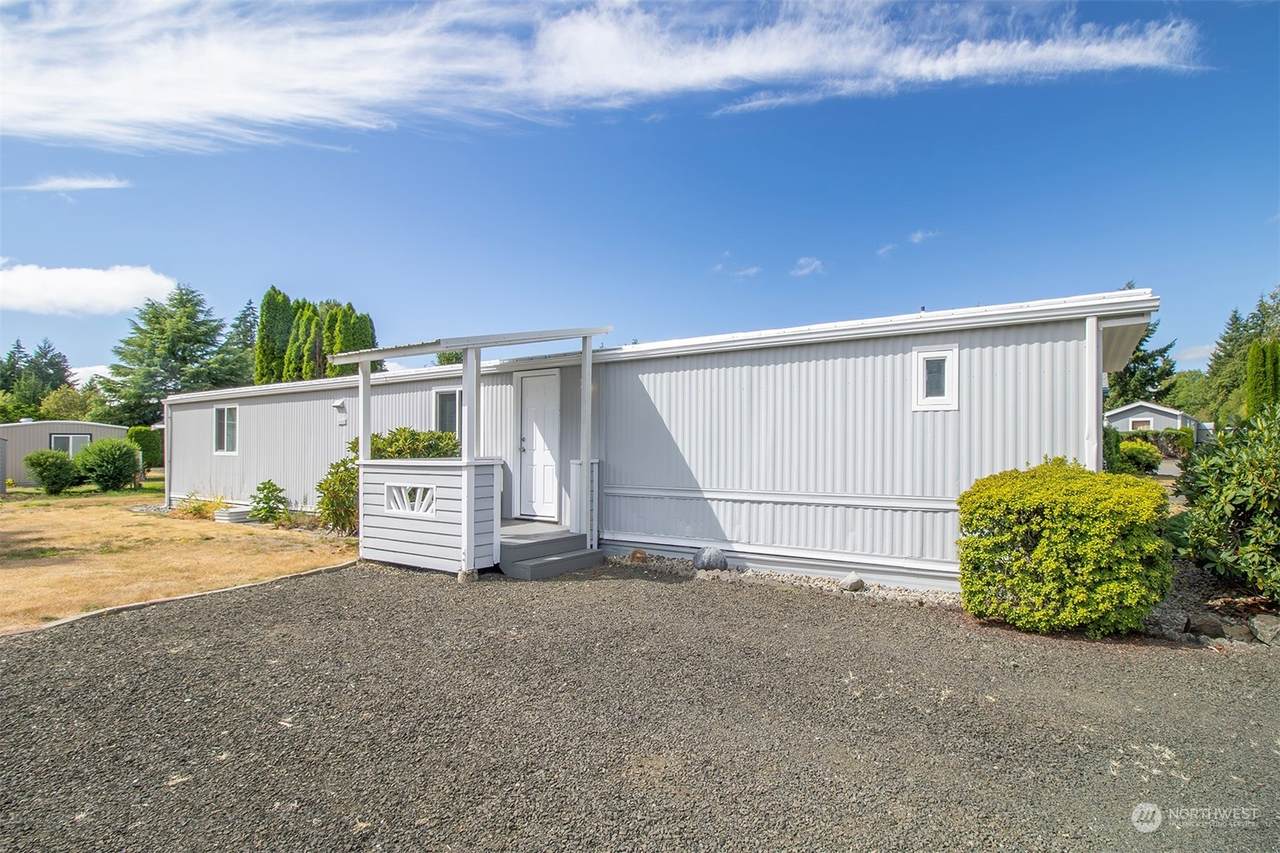 9900 Blomberg Street - Photo 1