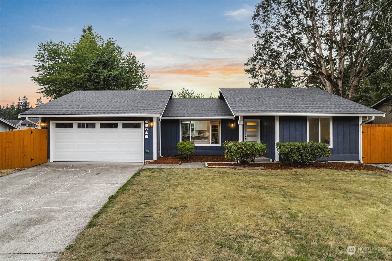 16518 10th Ave - Photo 1
