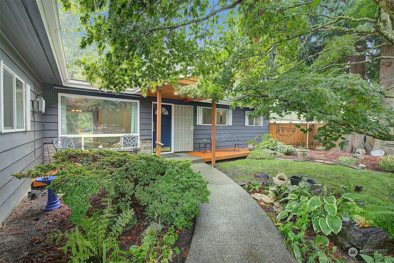 19008 78th Place - Photo 1