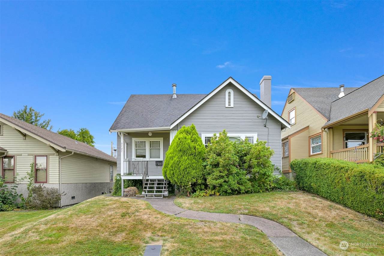 2627 Iron Street - Photo 1