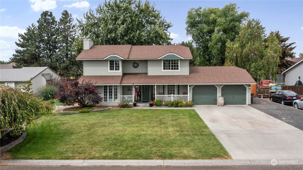 260 Scenic Dr - Photo 1