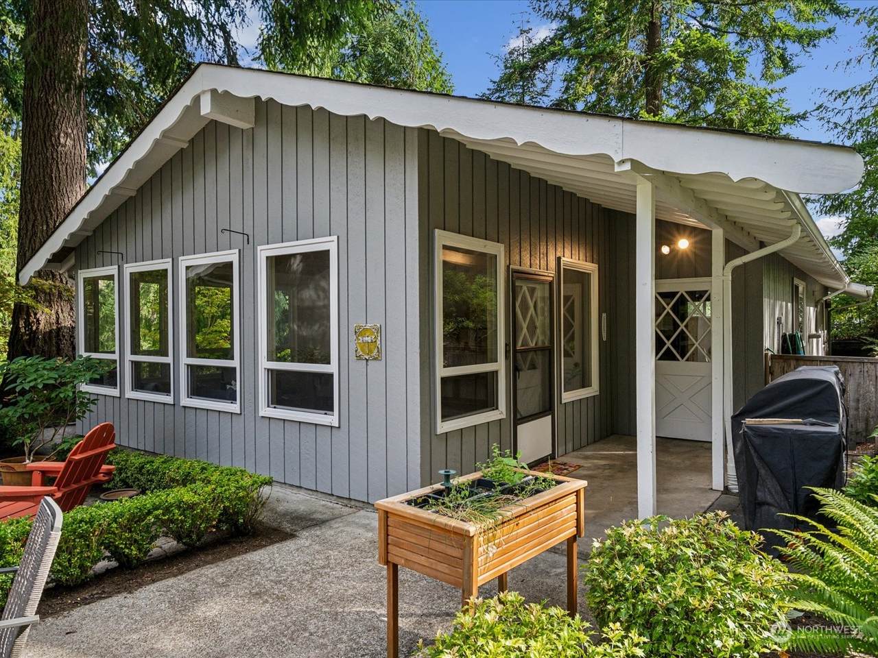 8111 56th Street - Photo 1