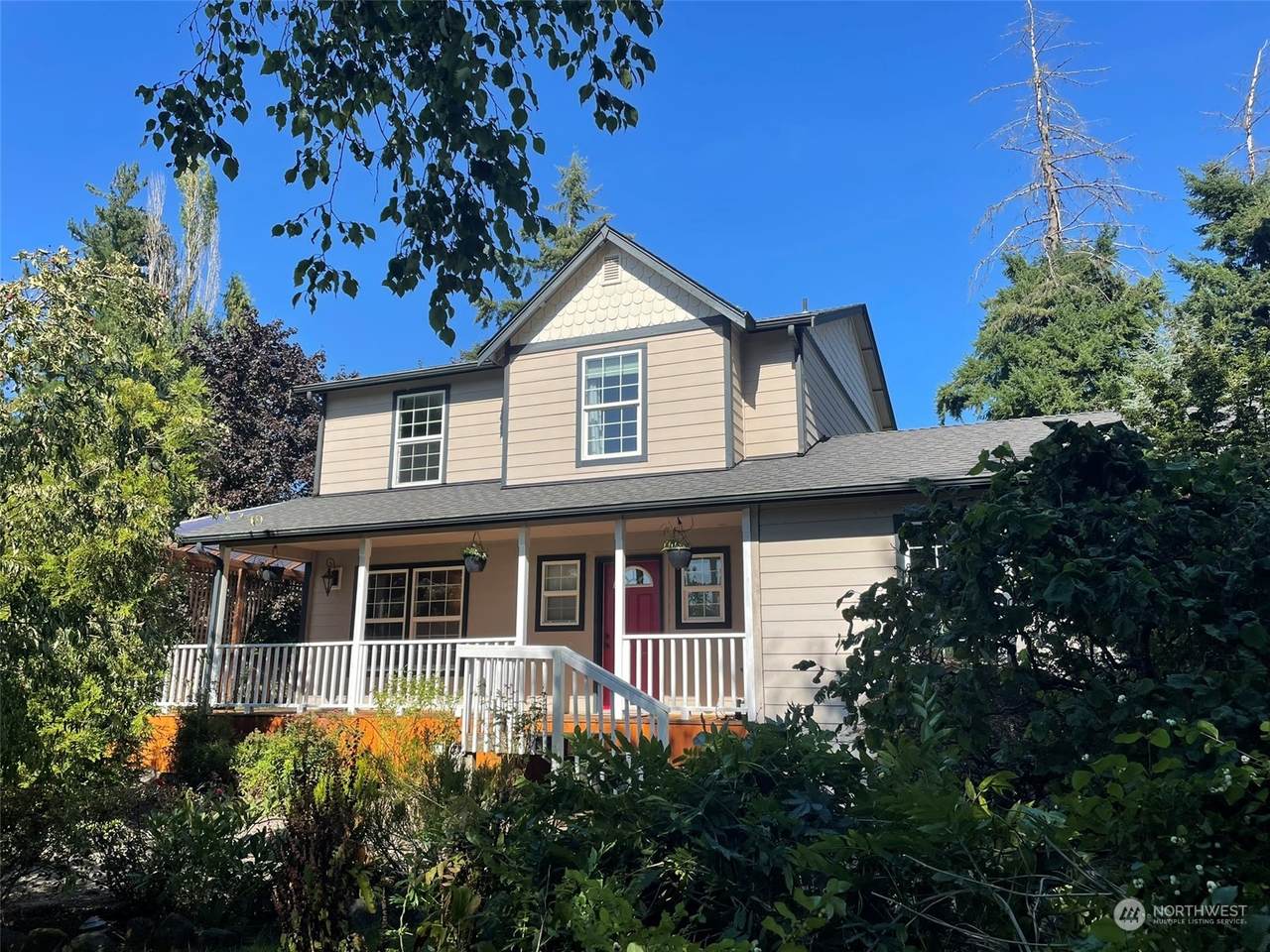 18432 Albany Street - Photo 1