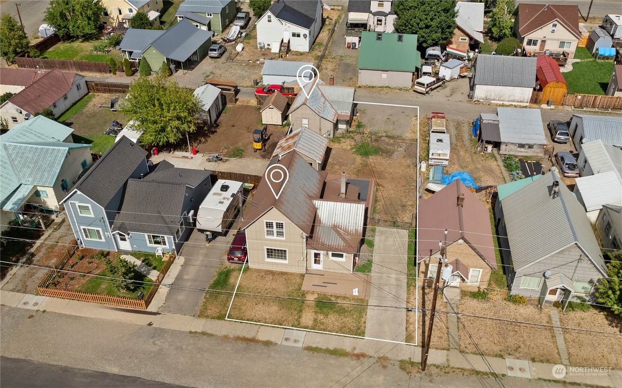 110 2nd Street - Photo 1