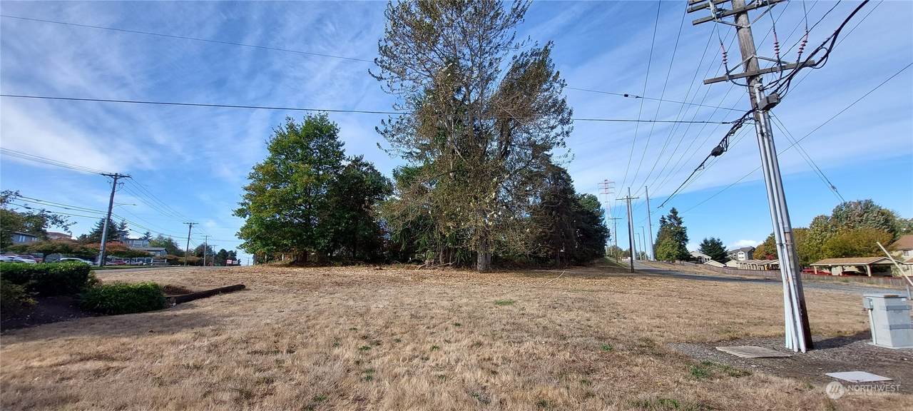 2636 Narrows Drive - Photo 1