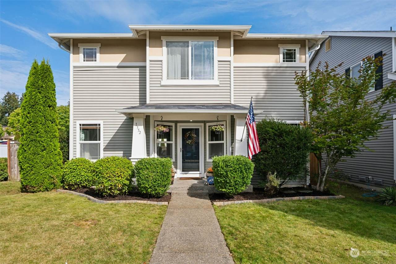 1352 Sinclair Drive - Photo 1