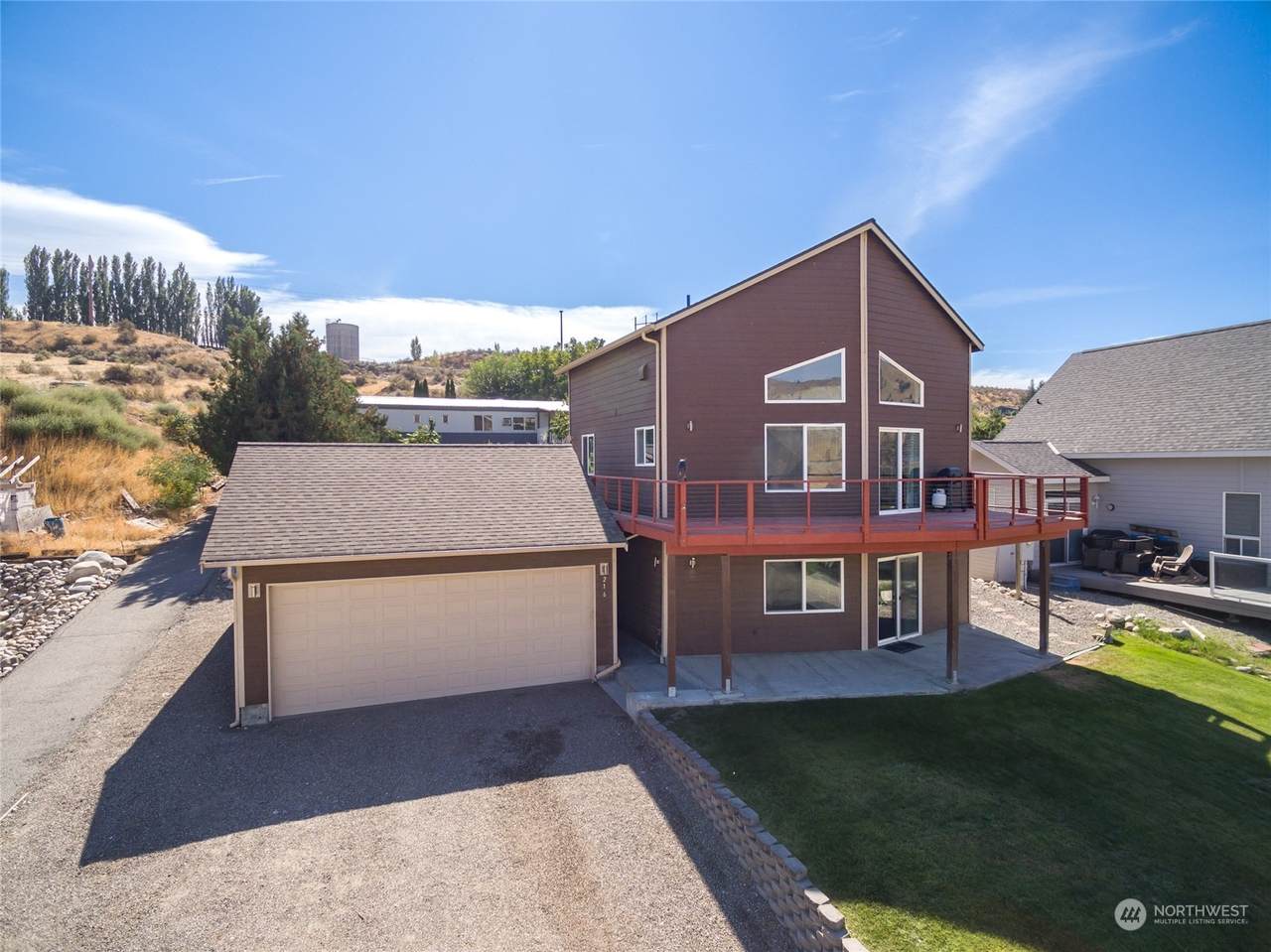 216 Willow View Drive - Photo 1