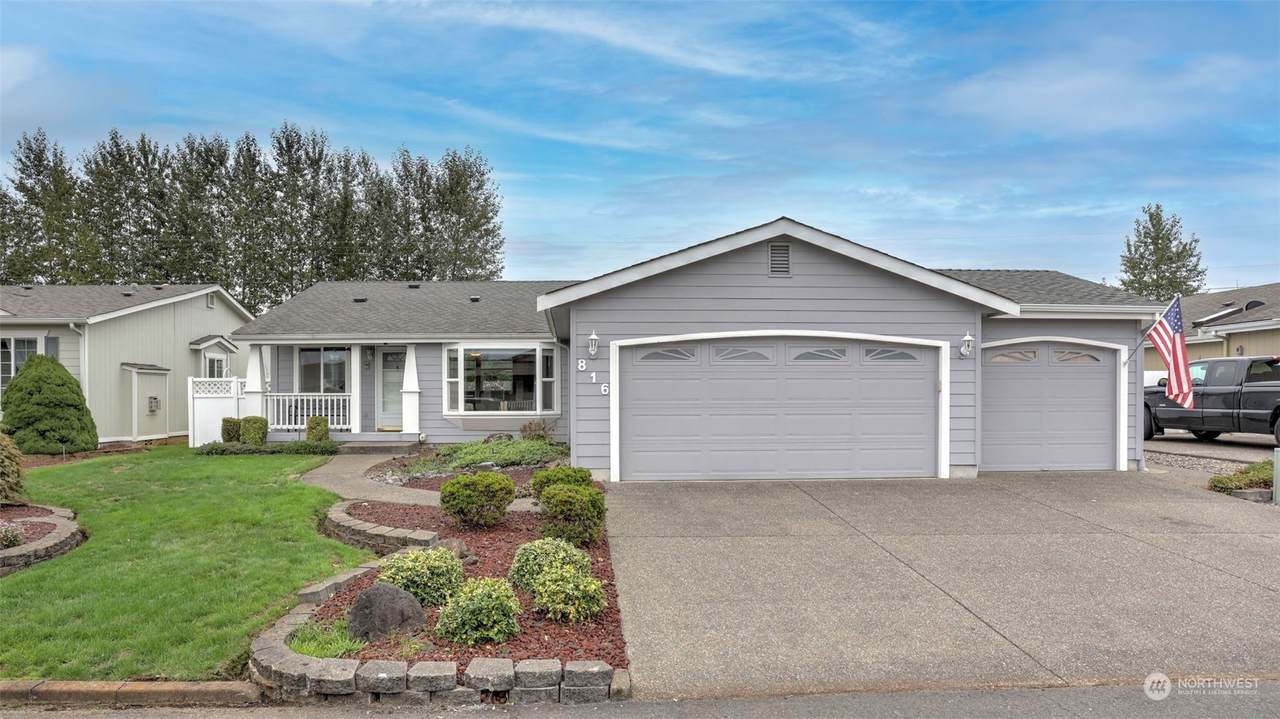 816 Maple Lane - Photo 1