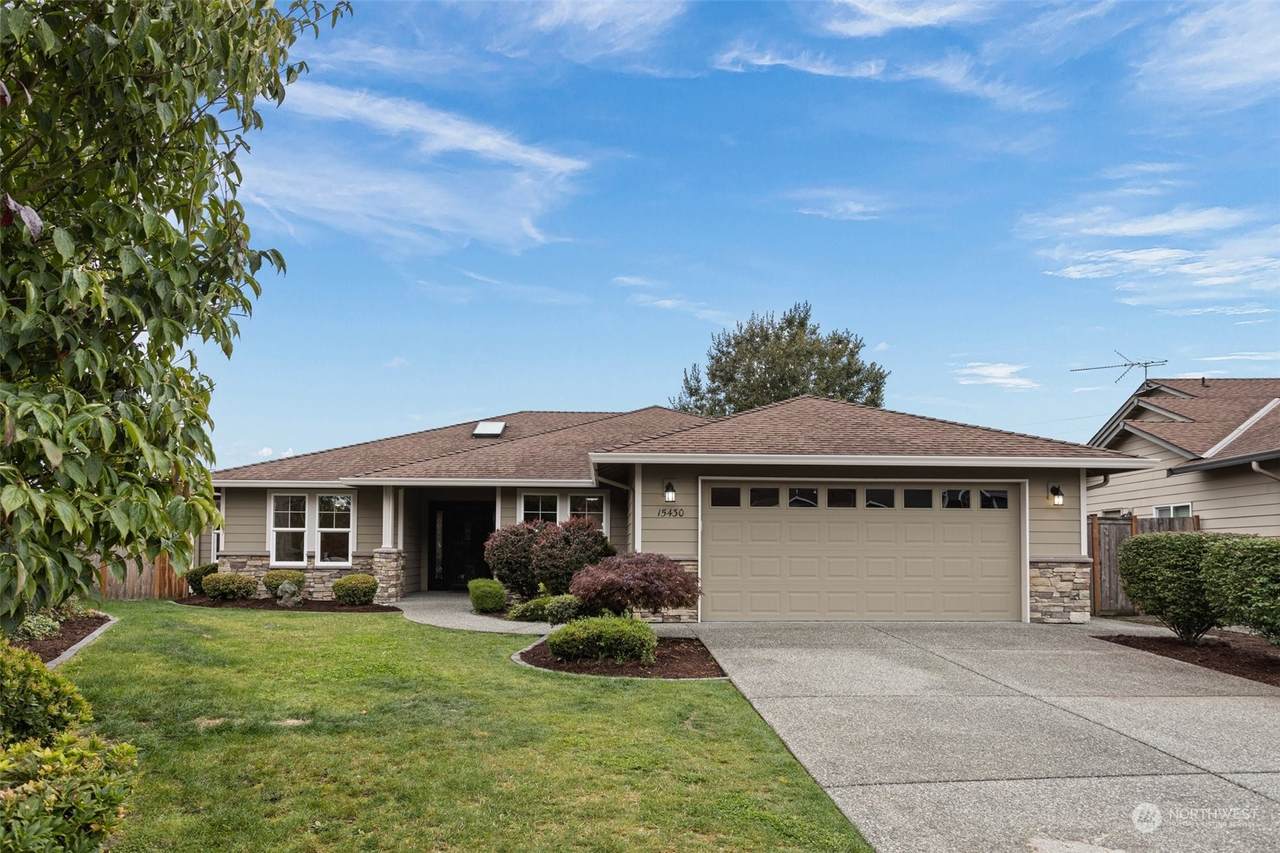 15430 43rd Avenue - Photo 1