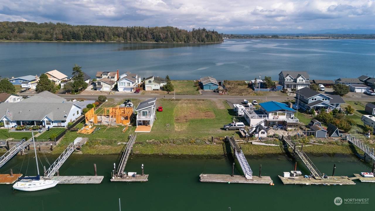 4273 Saltspring Drive - Photo 1