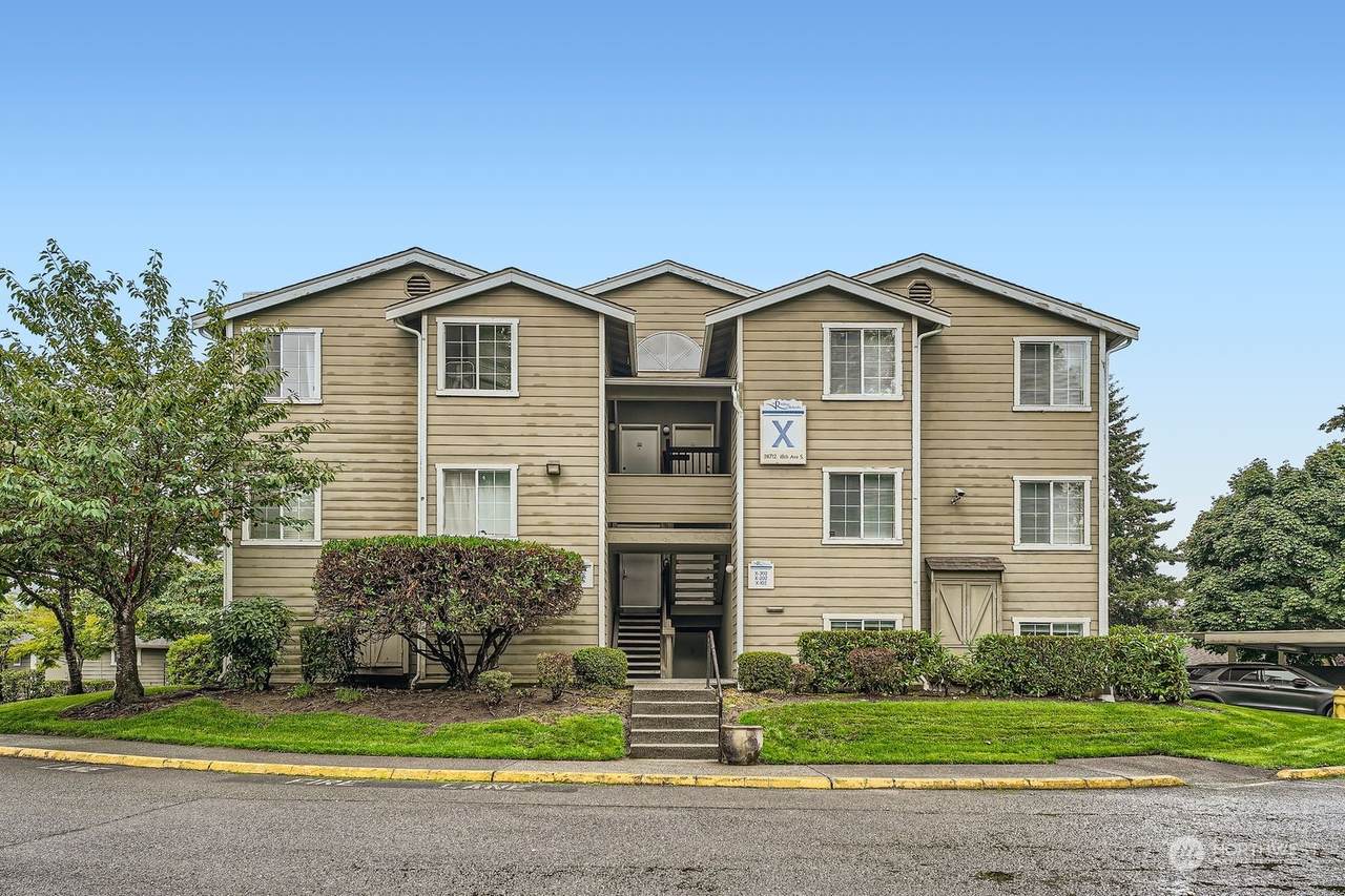 28712 18th Avenue - Photo 1