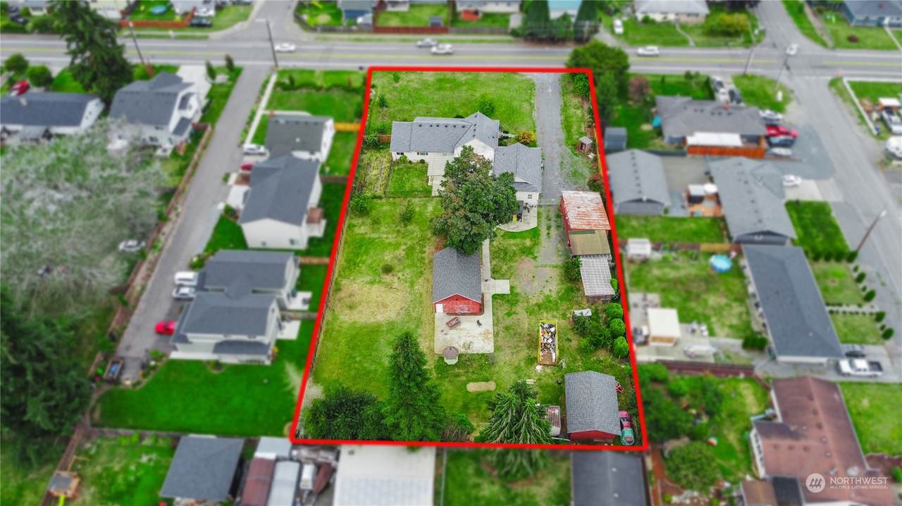 4730 88th Street - Photo 1