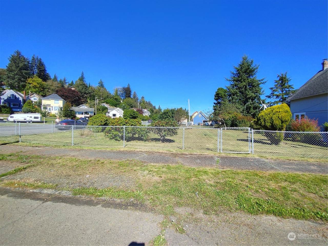 400 Lincoln/ Chenault Street - Photo 1