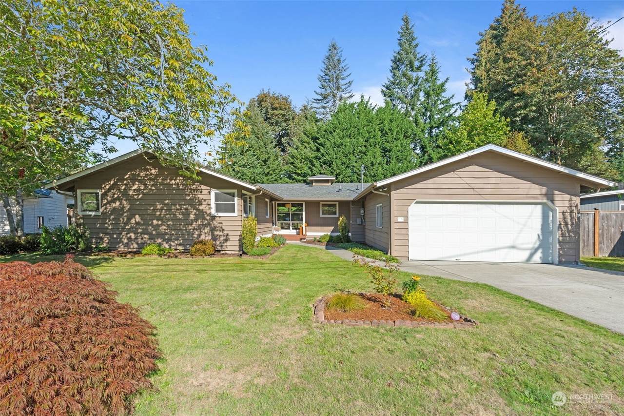 2136 Woodcrest Drive - Photo 1