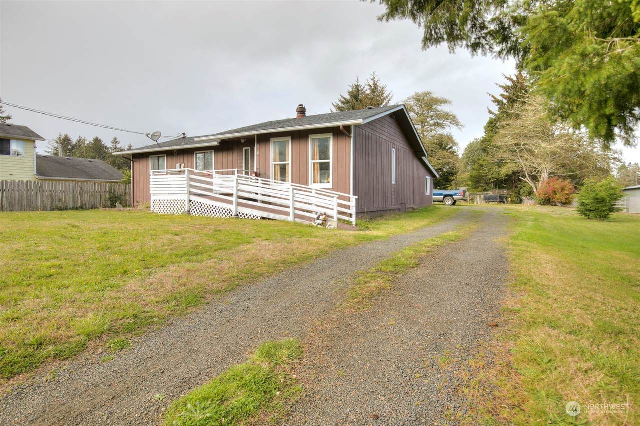 210 Newell Avenue - Photo 1