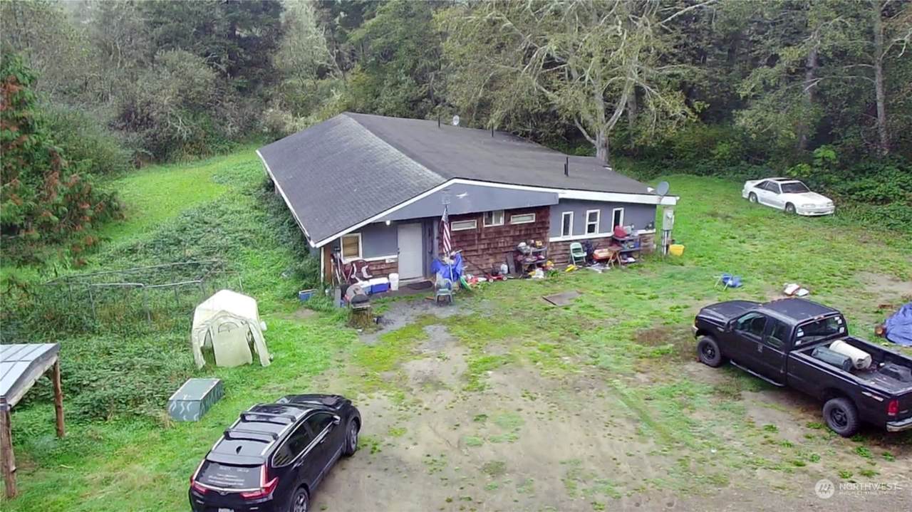 32203 Douglas Drive - Photo 1