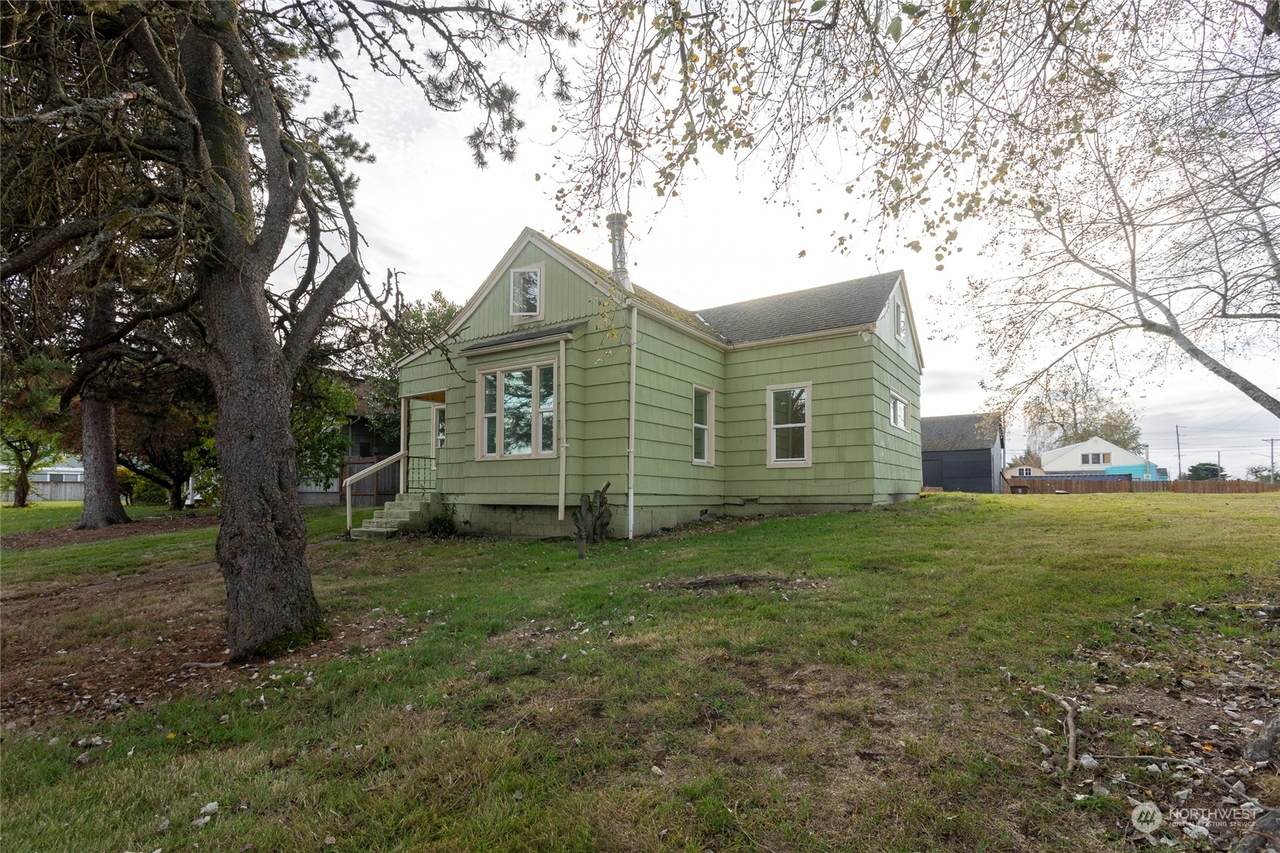 6506 Fawcett Avenue - Photo 1