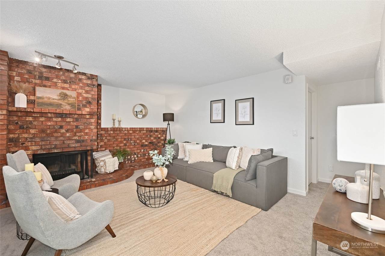 9517 180TH Street - Photo 1