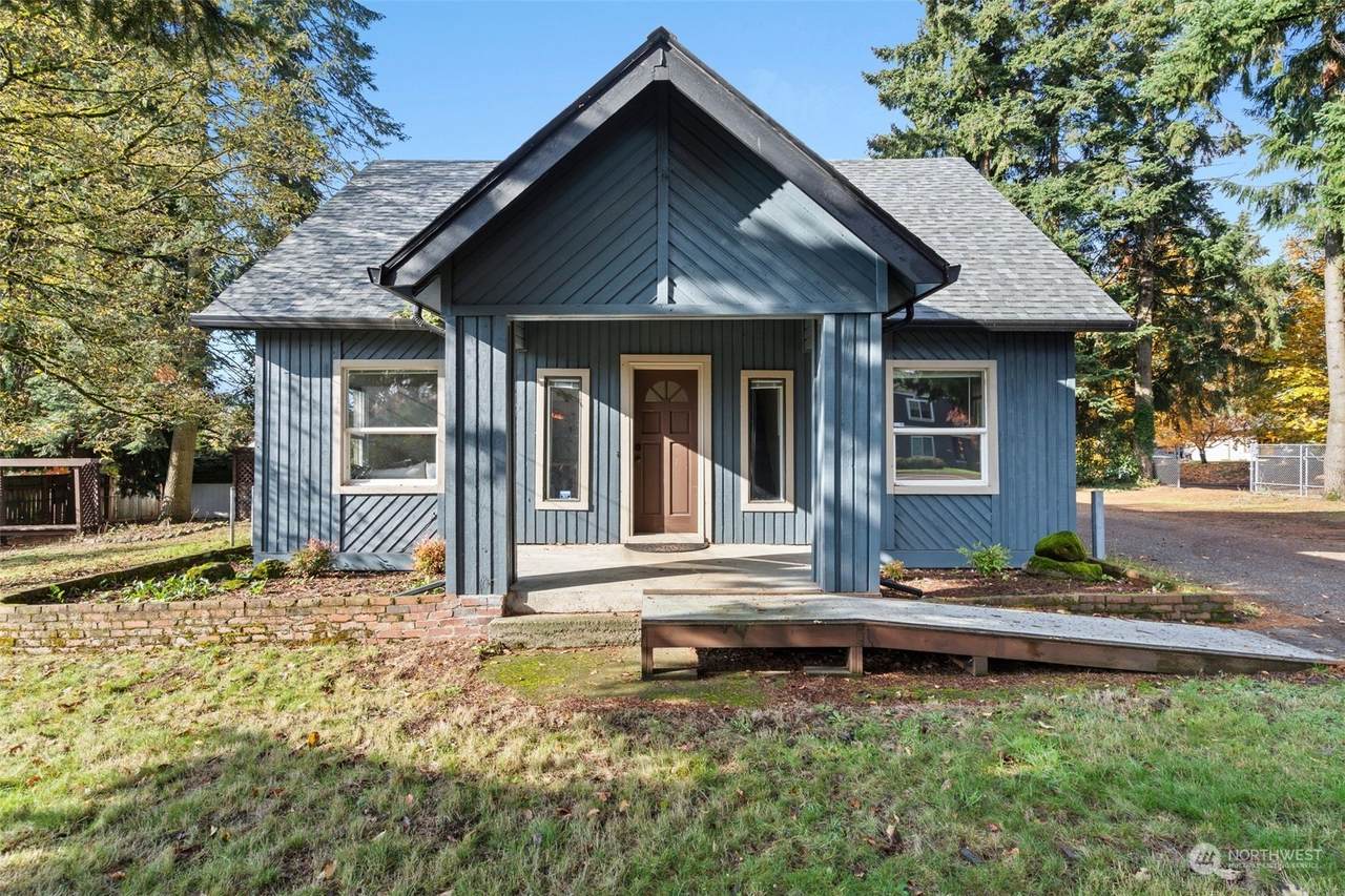 1602 Ellsworth Road - Photo 1