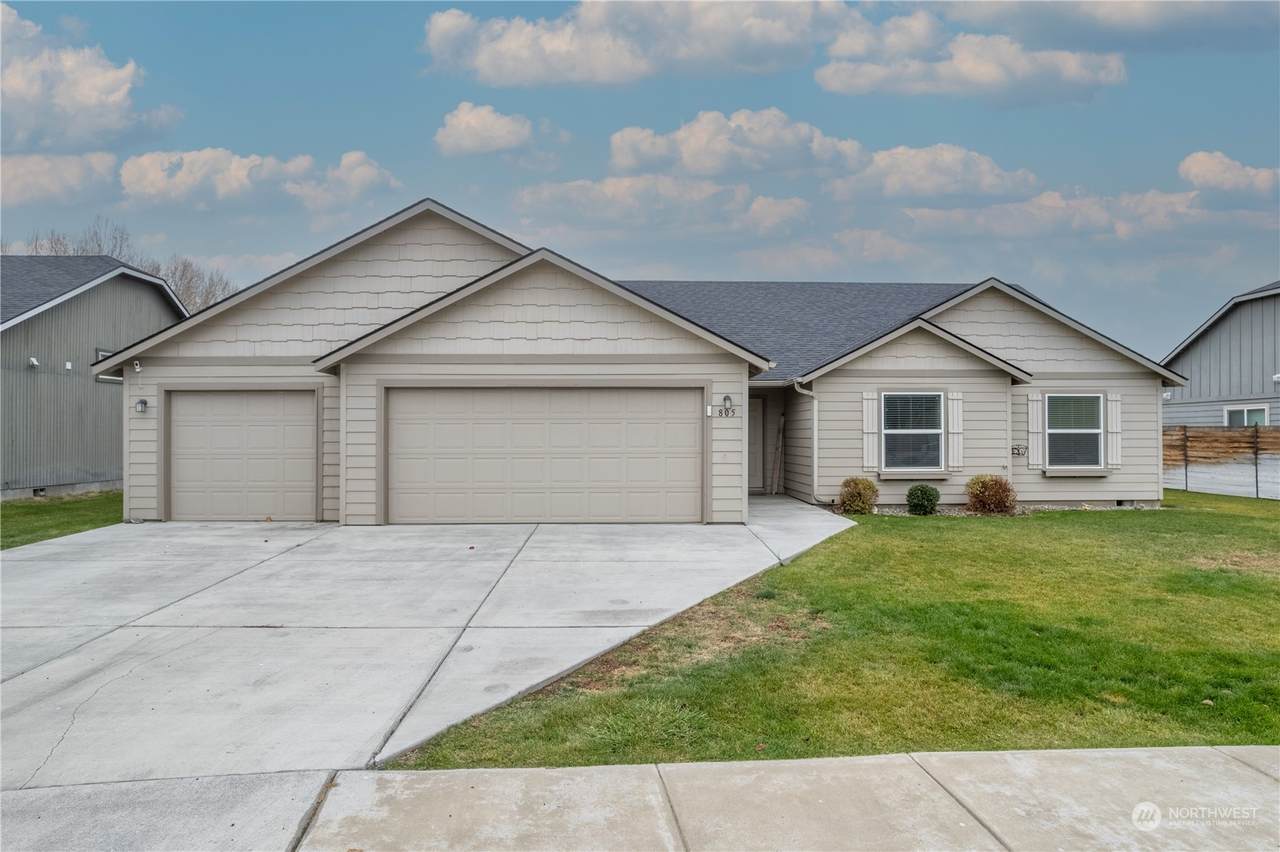 805 Hamilton Road - Photo 1
