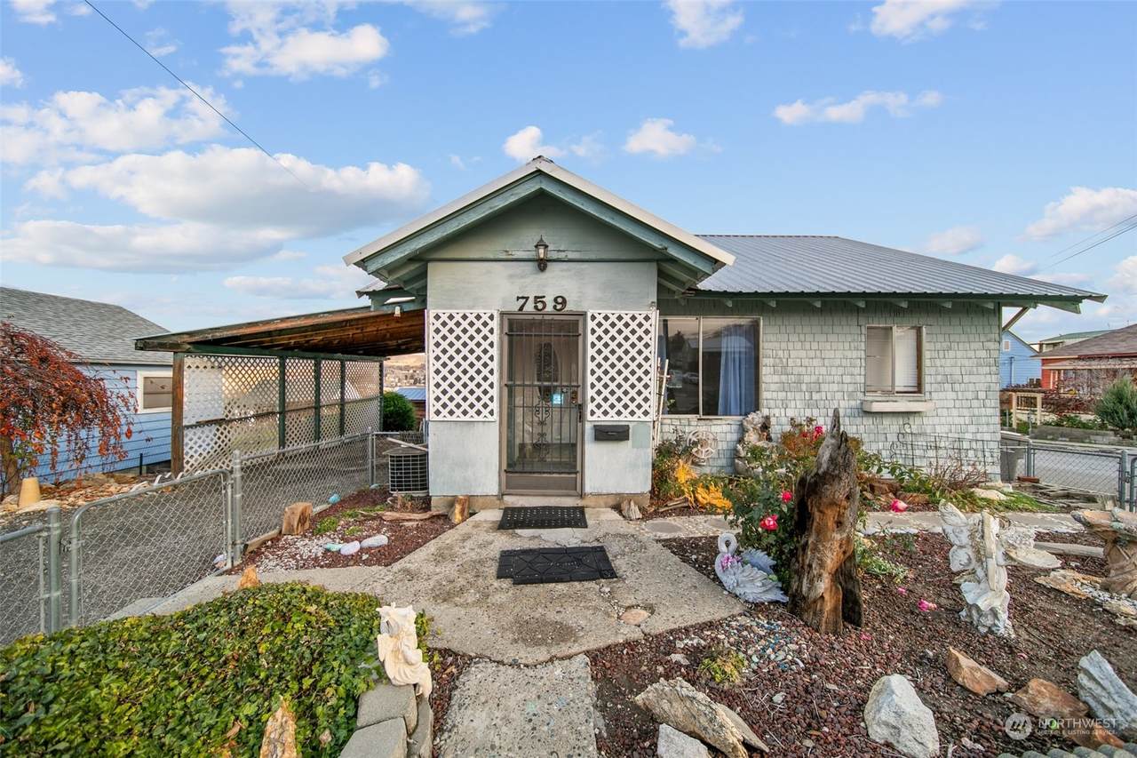 759 Walker Avenue - Photo 1