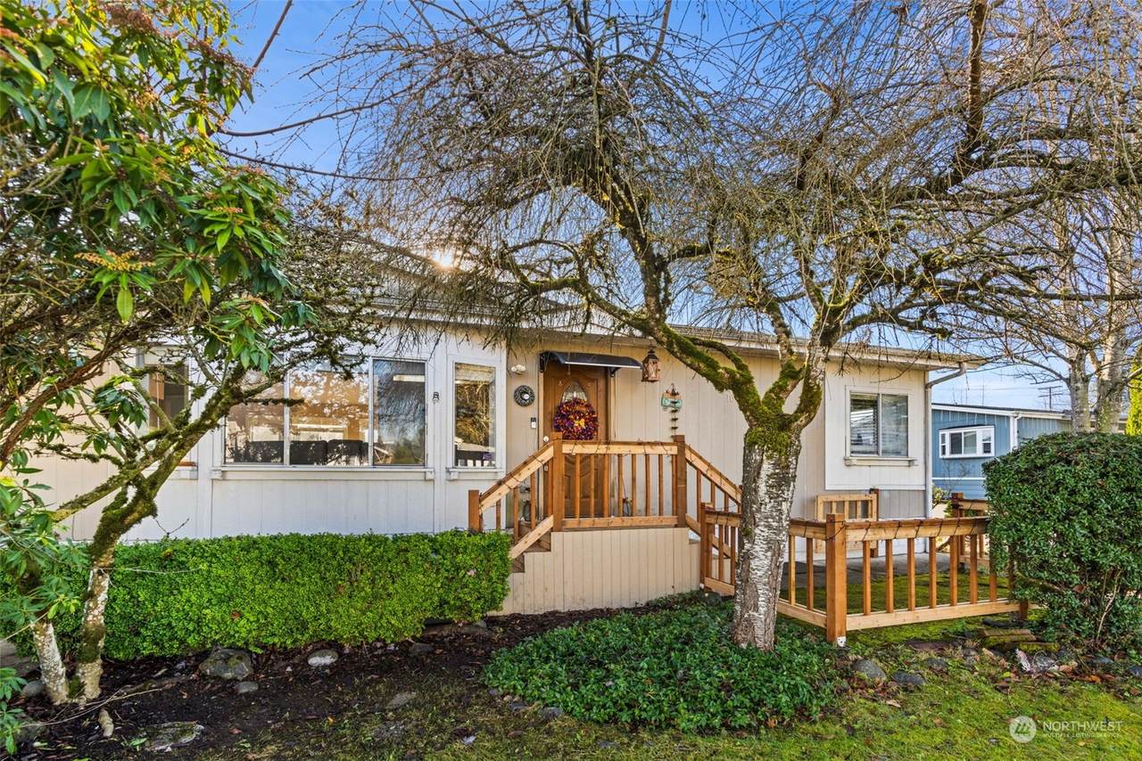 15410 272nd Street - Photo 1
