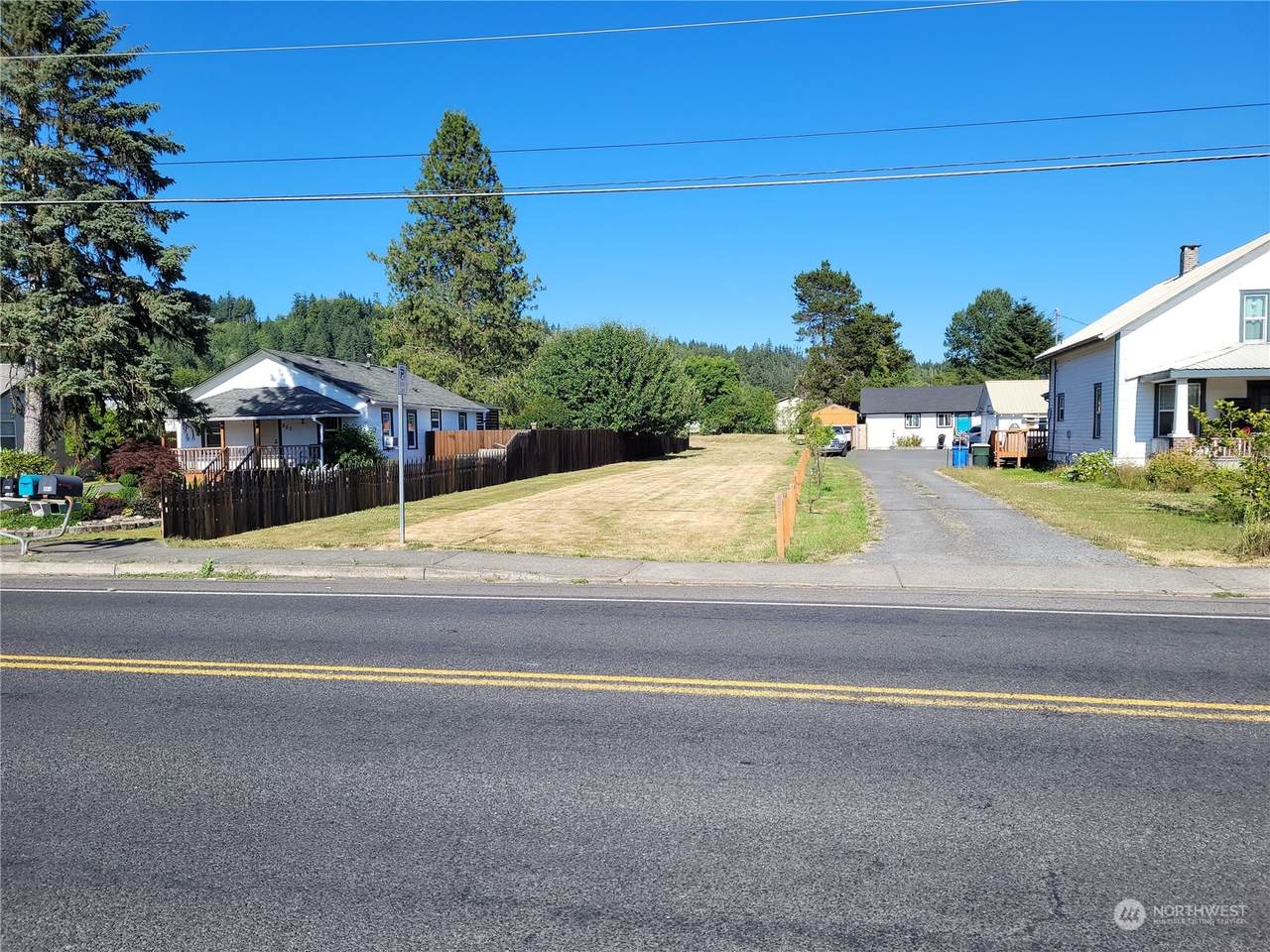 833 20th Street - Photo 1